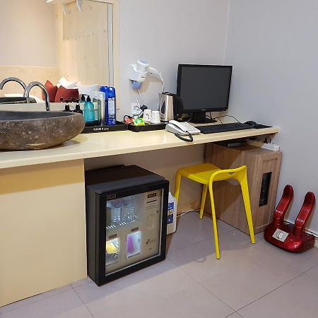 Cloud Nine Hotel Gimhae Esterno foto
